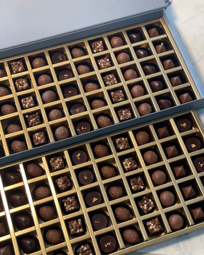 
            
                Charger l&amp;#39;image dans la visionneuse de la galerie, Coffret Chocolat de Luxe Suprême
            
        