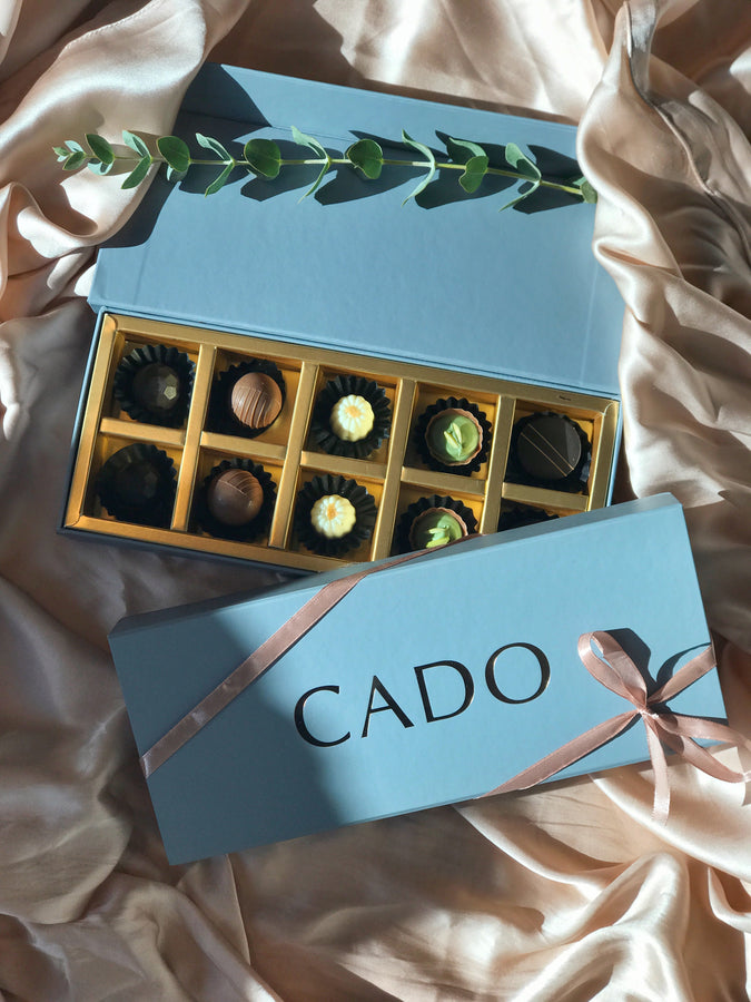 Medium Luxury Chocolate Box