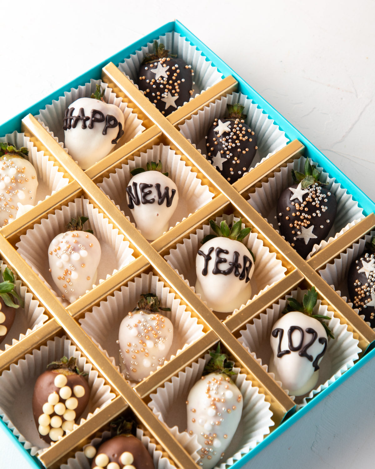 16 Piece New Year Strawberries