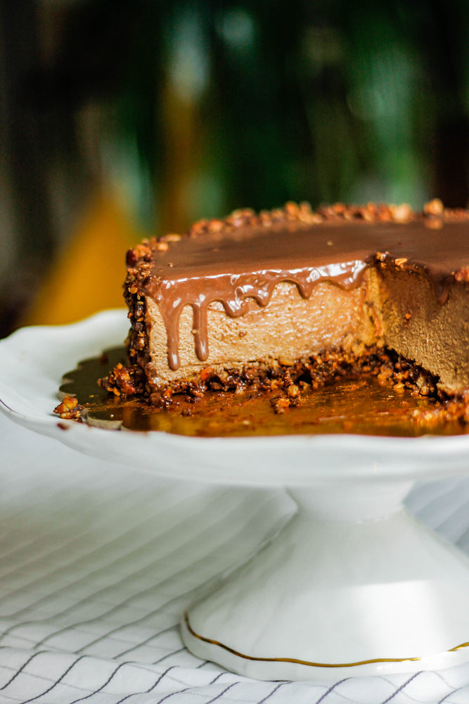 
            
                Load image into Gallery viewer, Peanut Butter Crunch Mousse Cake
            
        