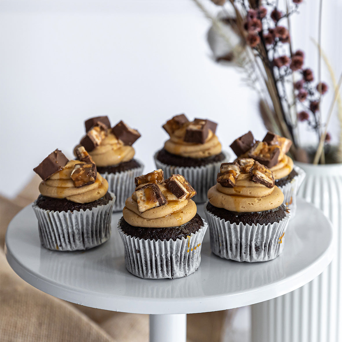Snickers Cupcakes