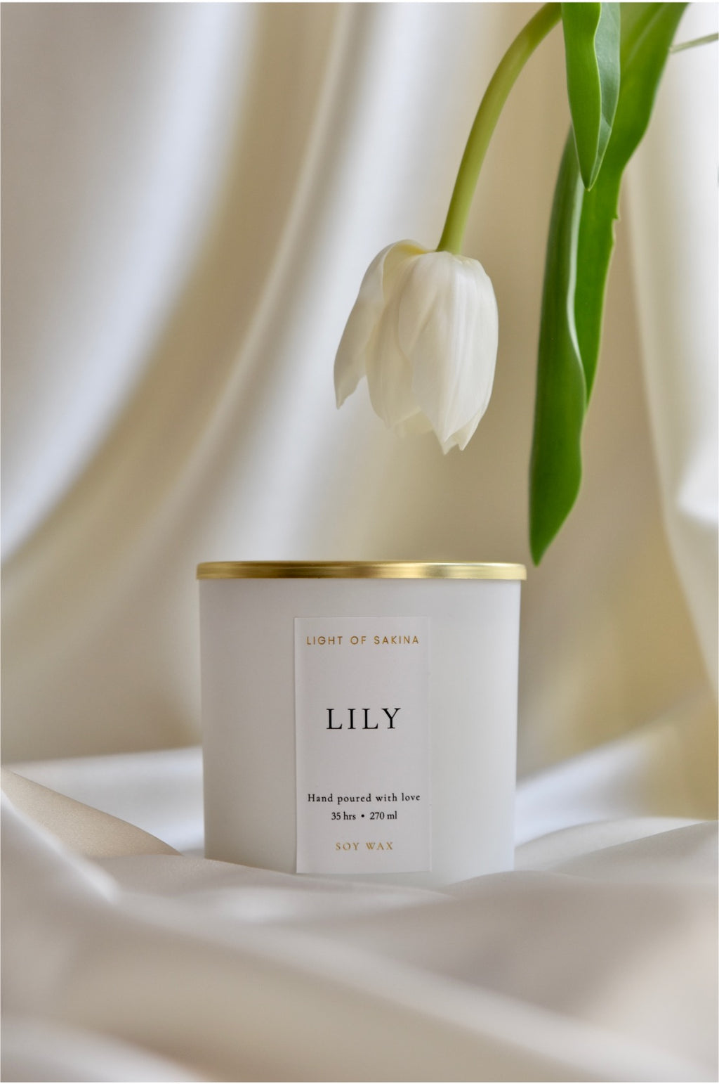 شموع معطرة بالزهور